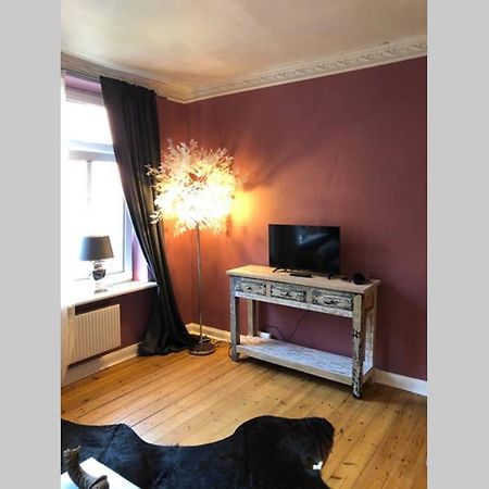 Ferienwohnung Perfekter Altbaucharme in zentraler Lage ! Kiel Exterior foto