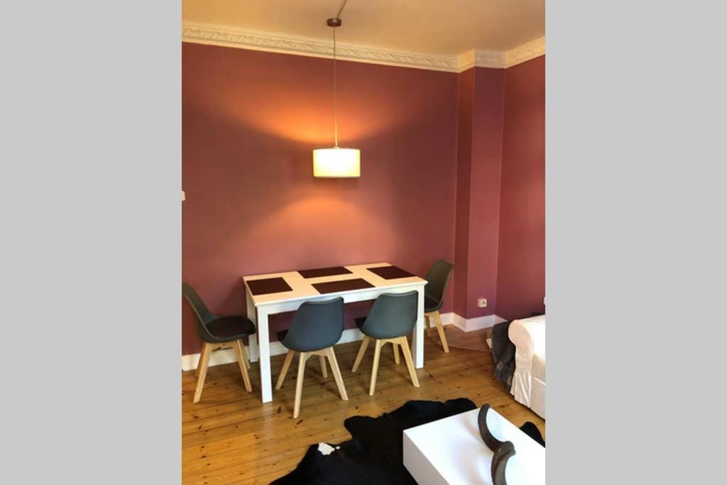 Ferienwohnung Perfekter Altbaucharme in zentraler Lage ! Kiel Exterior foto
